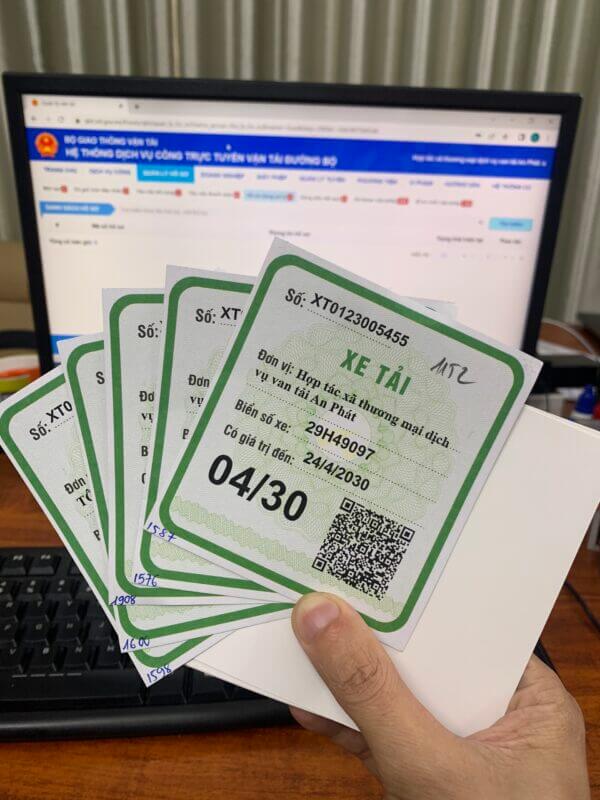 le phi cap phu hieu xe tai nhung dieu chu xe can biet 11714 1