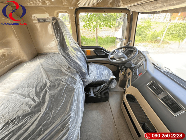 ben 3 chan vuong 10 ben 3 chan vuong 10