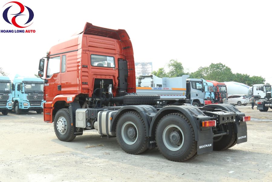 XE ĐẦU KÉO SHACMAN H3000S 6X4 WEICHAI 460HP 3 XE ĐẦU KÉO SHACMAN H3000S 6X4 WEICHAI 460HP 3