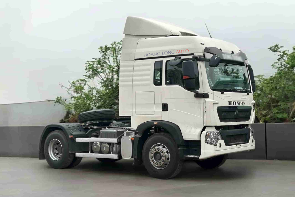 Xe Đầu Kéo HOWO TX 330HP Xe Đầu Kéo HOWO TX 330HP