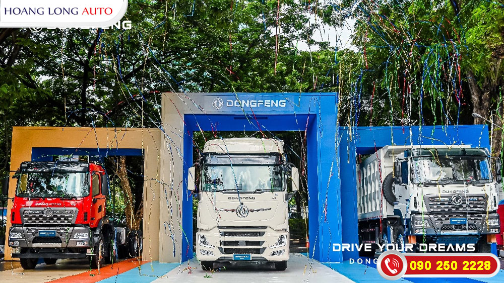 le ra mat xe dau keo Dongfeng le ra mat xe dau keo Dongfeng