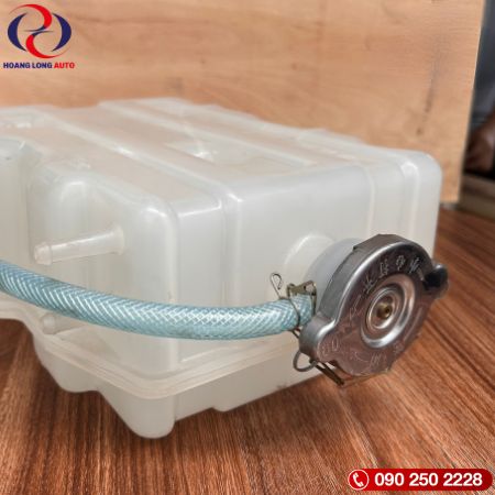 BÌNH NƯỚC PHỤ XE ĐẦU KÉO (3) BÌNH NƯỚC PHỤ XE ĐẦU KÉO (3)