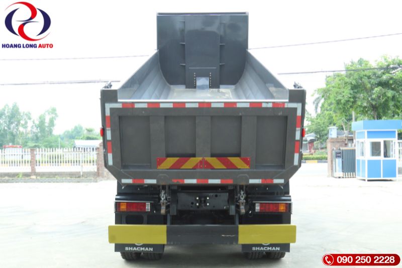 XE BEN SHACMAN H3000S WEICHAI 340HP THÙNG U (7) XE BEN SHACMAN H3000S WEICHAI 340HP THÙNG U (7)