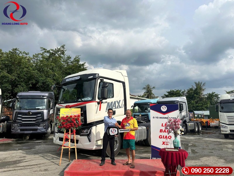 lễ bàn giao xe đầu kéo (5)