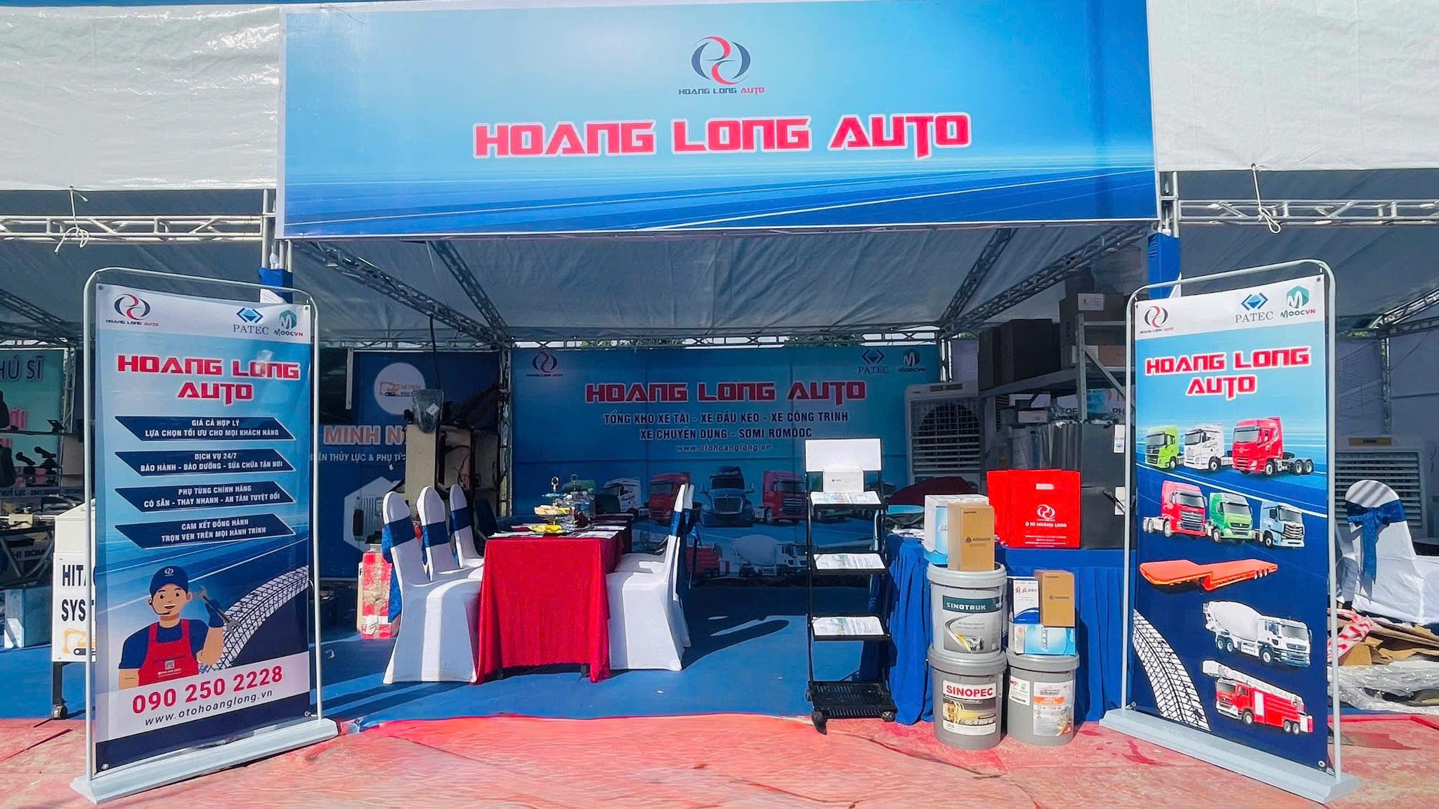 Gian Hàng Ô Tô Hoàng Long Tại Ngày Hội Ngành Máy Công Trình 2025 Gian Hàng Ô Tô Hoàng Long Tại Ngày Hội Ngành Máy Công Trình 2025