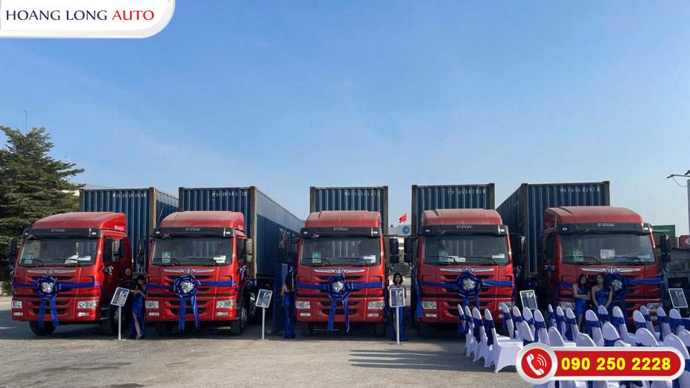 Lễ bàn giao xe đầu kéo Faw 1 cầu cho khách hàng Lễ bàn giao xe đầu kéo Faw 1 cầu cho khách hàng