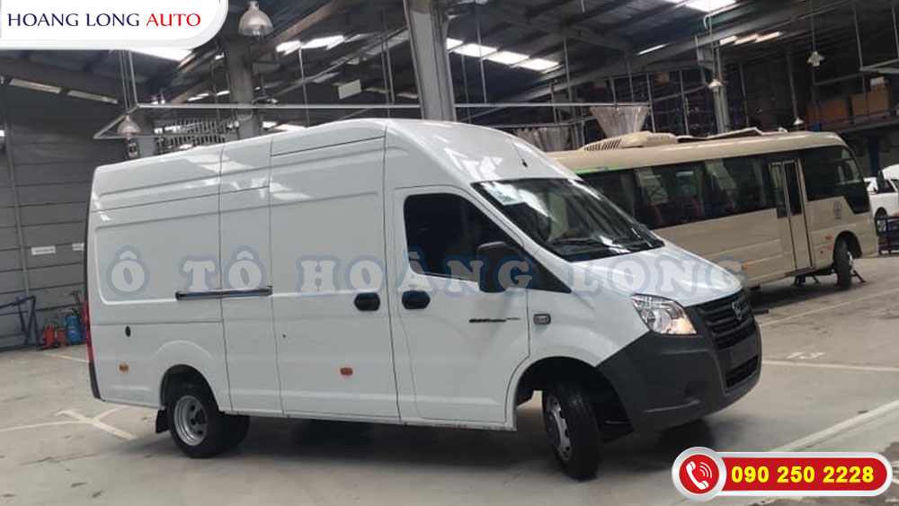 Mẫu xe tải van cho thuê tại Ô Tô Hoàng Long