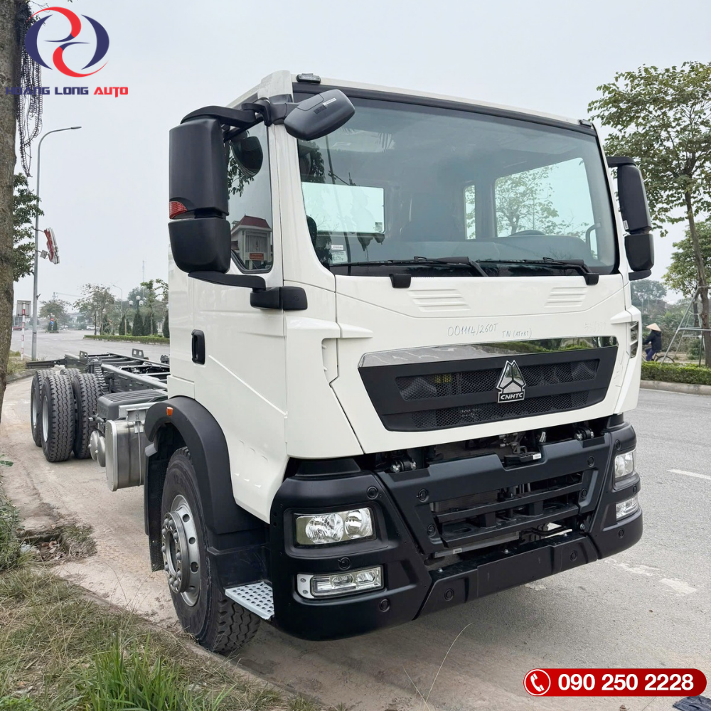 Xe tải thùng HOWO 3 chân.