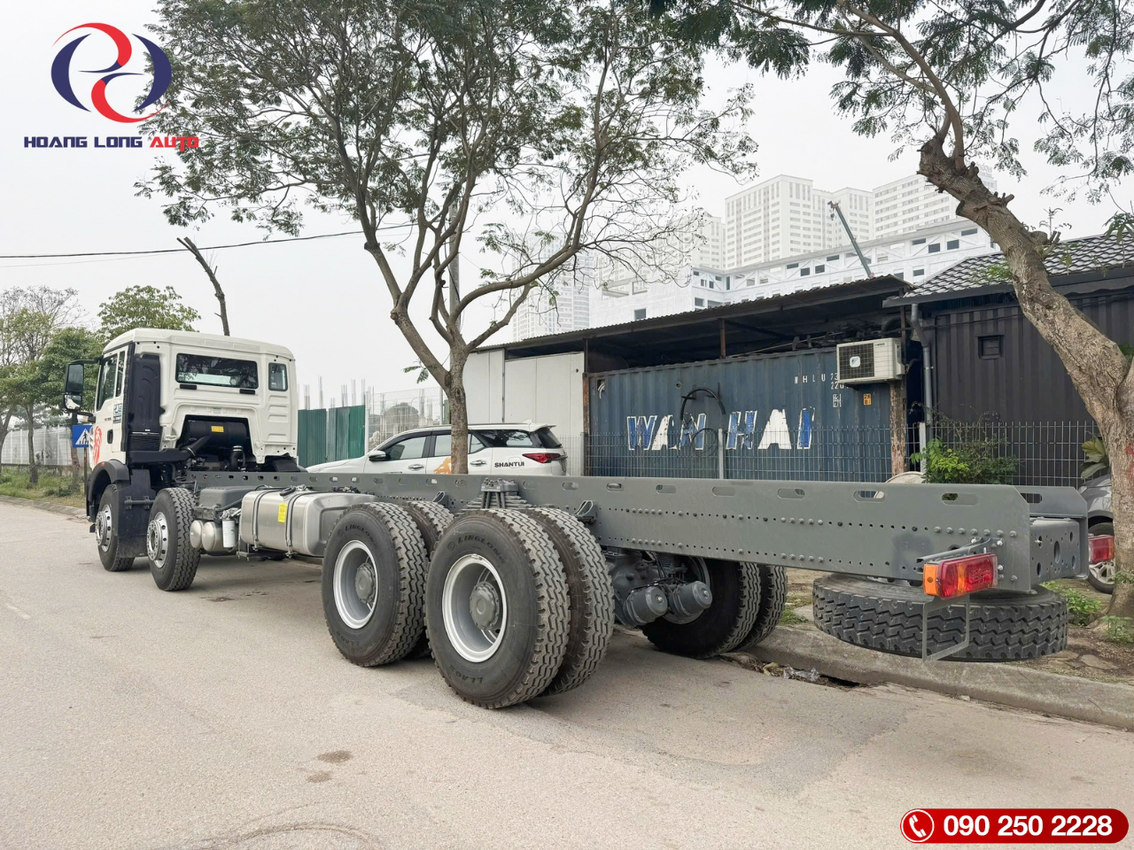 Xe tải thùng HOWO 4 chân (3)